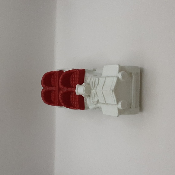 Vintage Avon Thomas Flyer 1908 Cologne Bottle - Picture 4 of 7